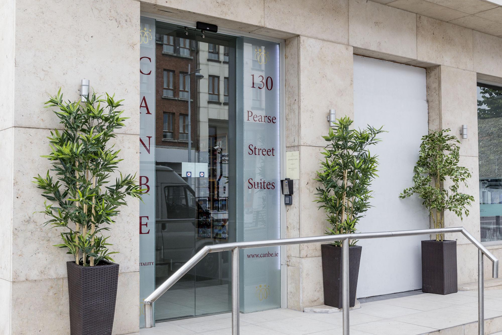 Pearse Street Suites Dublin Exterior photo